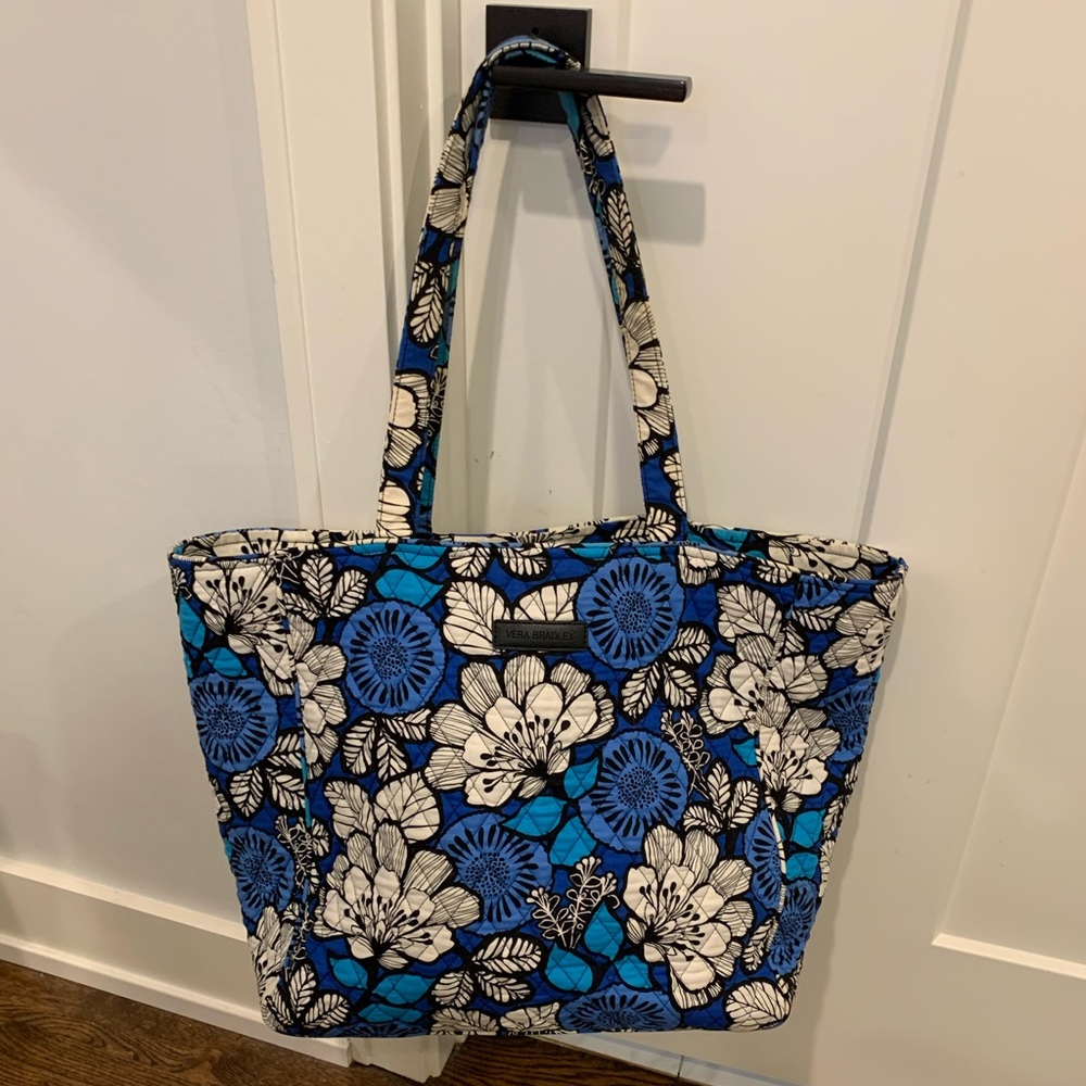 Vera Bradley large tote